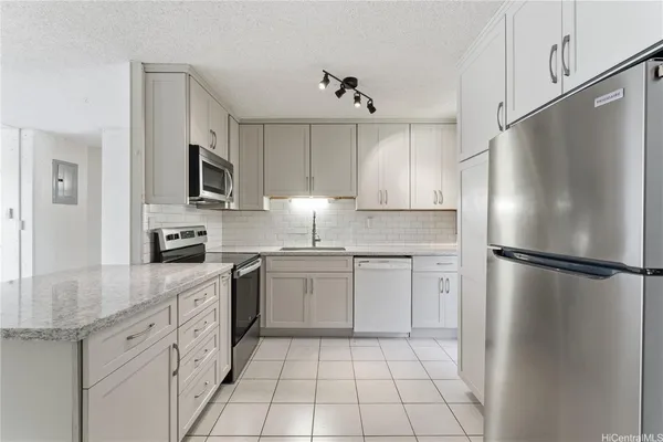 $385,000 | 95-2043 Waikalani Place, Unit A205, Mililani, HI 96789