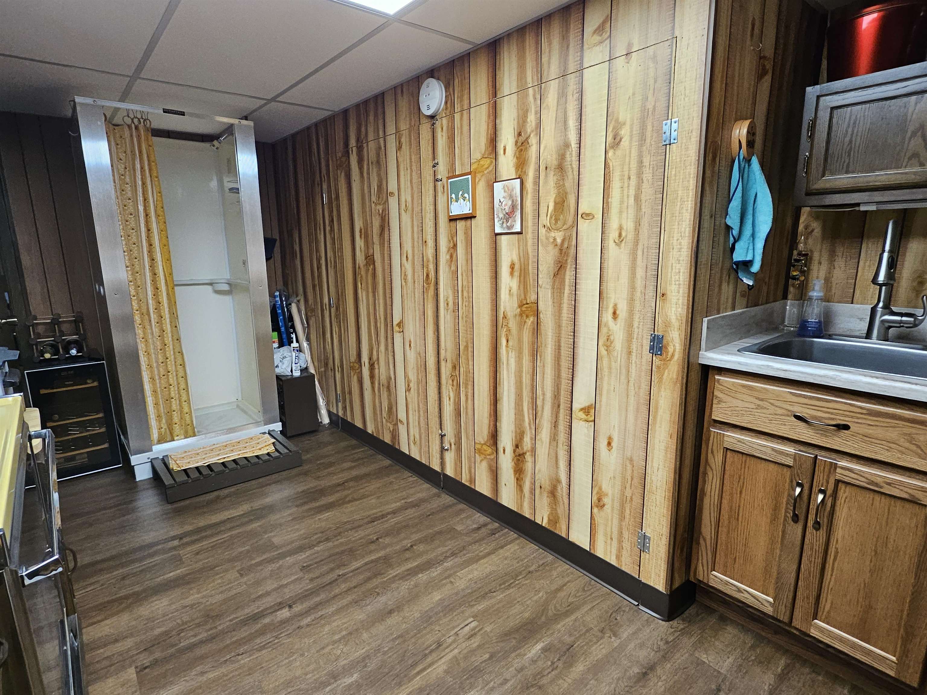 2155 Oriole Drive Freeport, IL 61032 - Photo 20 of 20 a view of a kitchen with a sink and a window