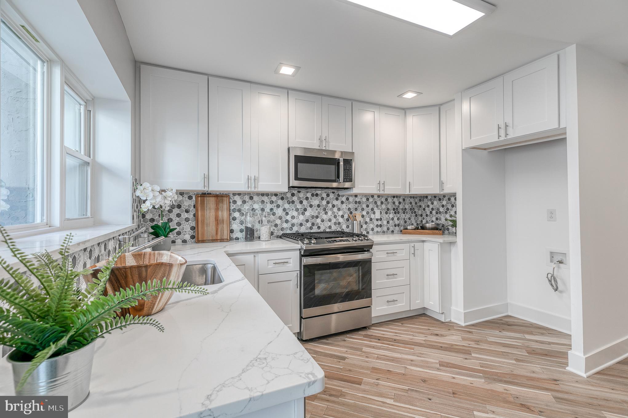1041 Tree Street Philadelphia, PA 19148 - Photo 13 of 39 Gallery Image 13