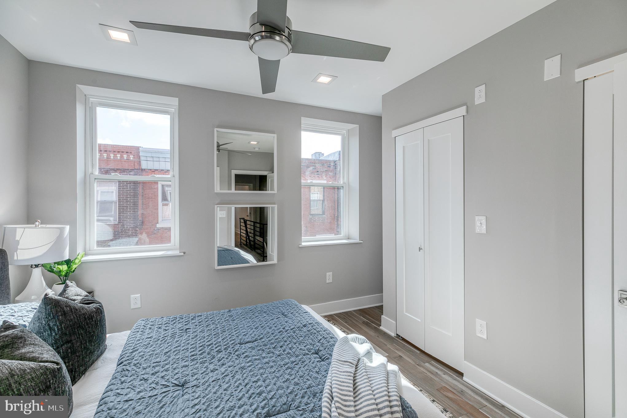 1041 Tree Street Philadelphia, PA 19148 - Photo 21 of 39 Master Bedroom with en-suite Bath