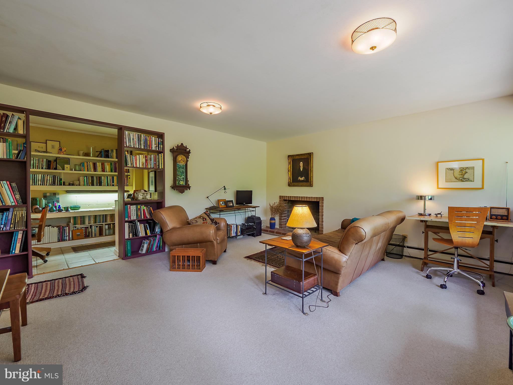 46 Lakeside Drive Greenbelt, MD 20770 - Photo 31 of 72 Family Room