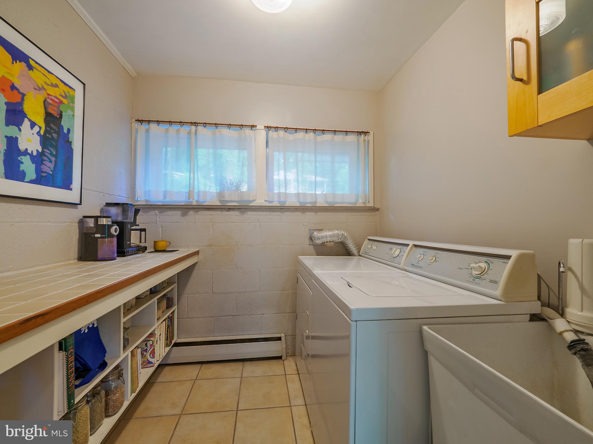 46 Lakeside Drive Greenbelt, MD 20770 - Photo 36 of 72 Layndry