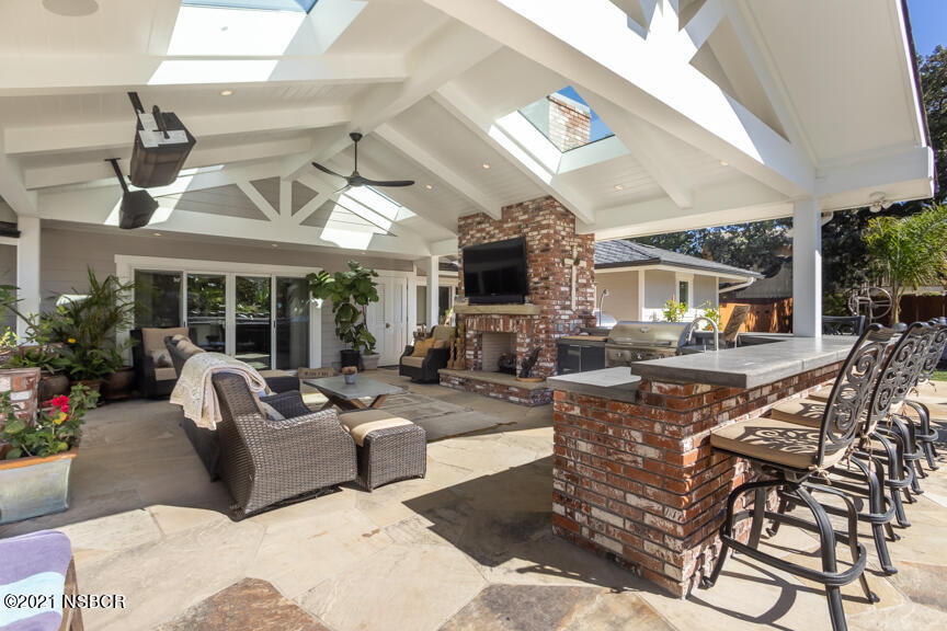 3040 Country Road Santa Ynez, CA 93460 - Photo 13 of 30 3040 Country Rd PatioBar15