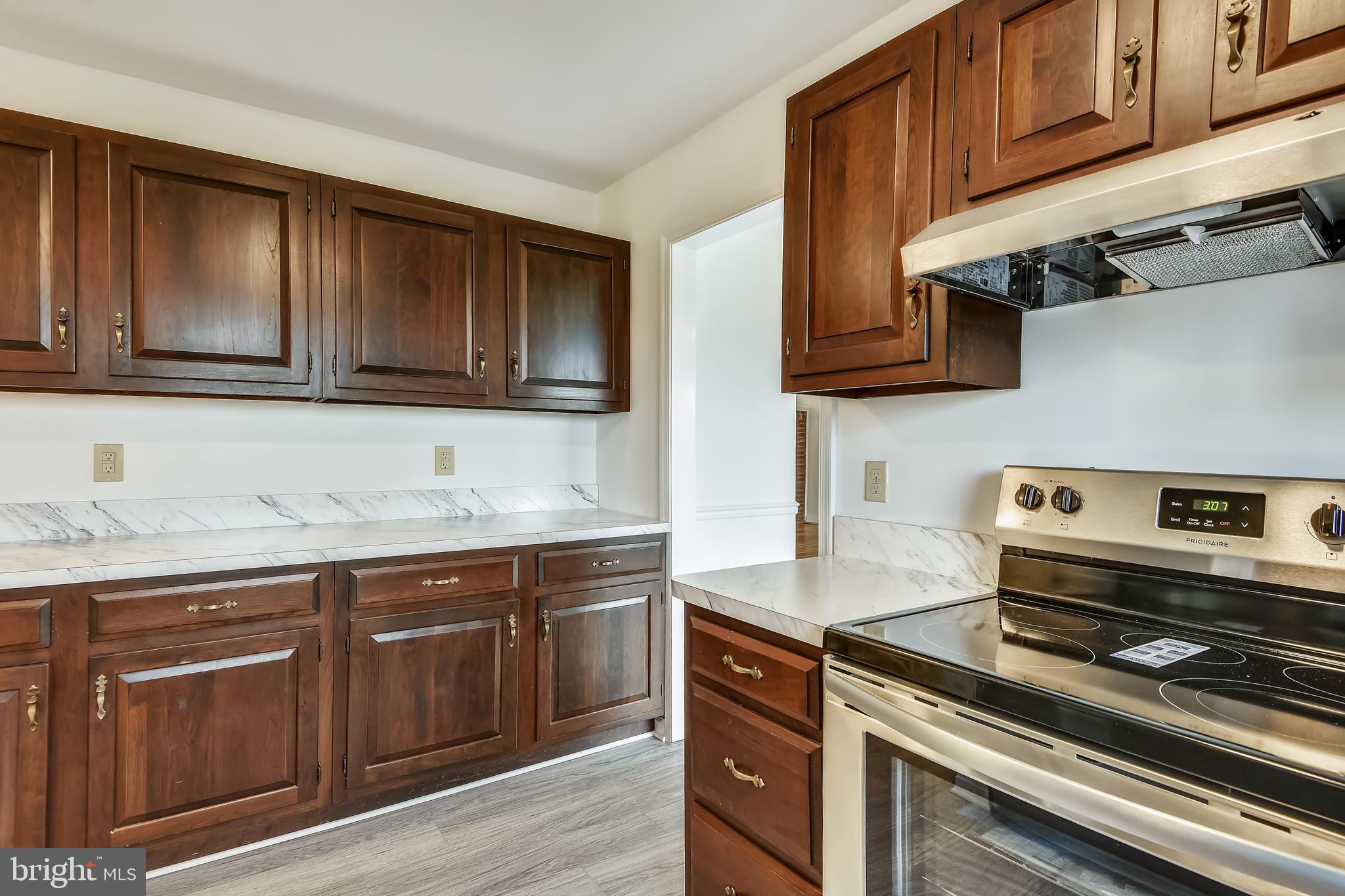 5006 Pleasant Valley Road Chantilly, VA 20151 - Photo 14 of 31 Gallery Image 14