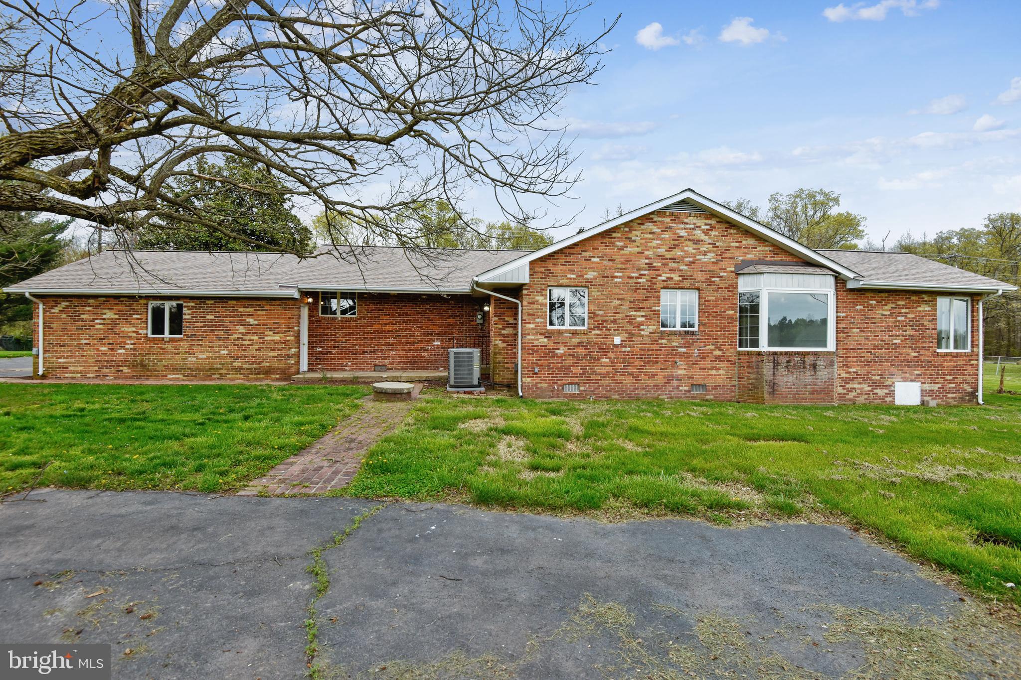 5006 Pleasant Valley Road Chantilly, VA 20151 - Photo 25 of 31 Gallery Image 25