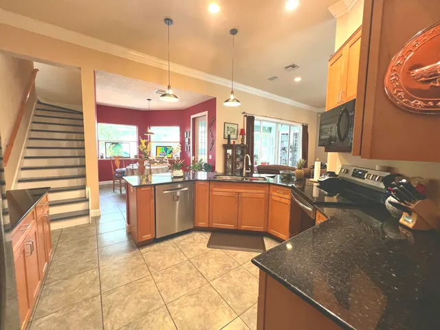 $799,000 | 4292 Southeast Rainbows End, Stuart, FL 34997