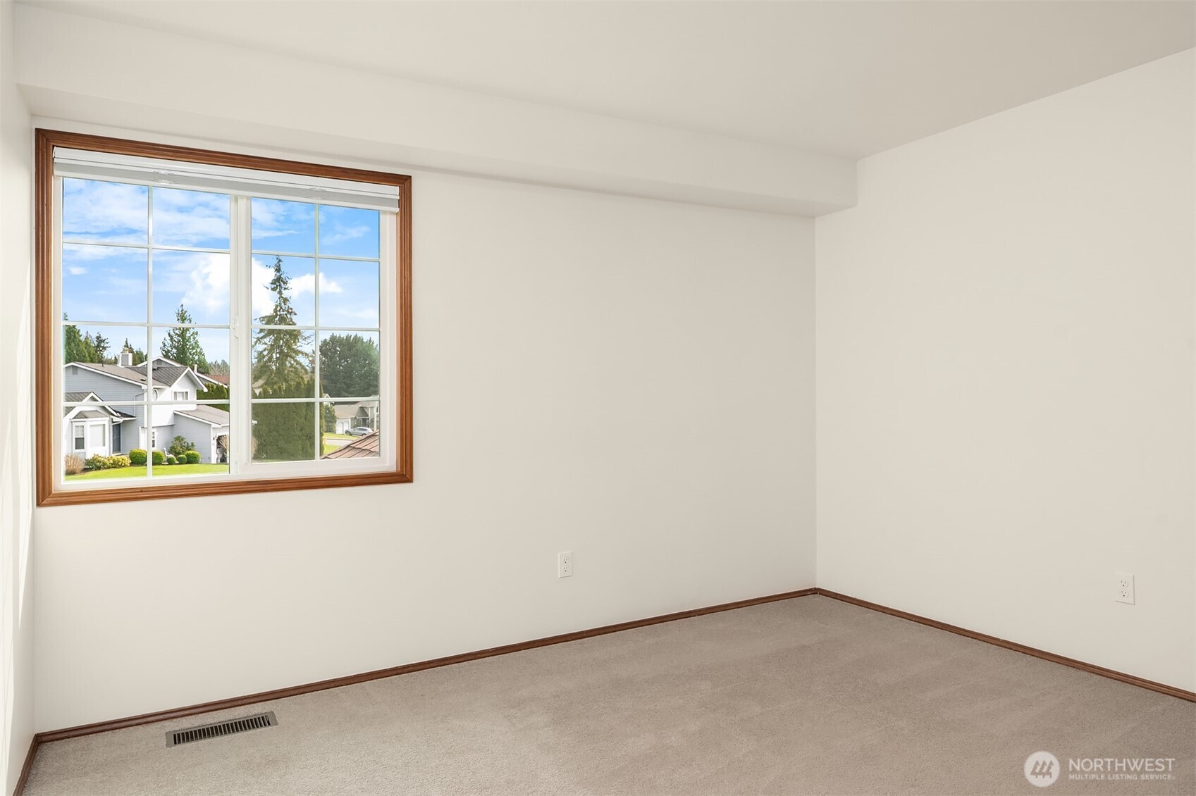 2223 Field Avenue Northeast Renton, WA 98059 - Photo 24 of 32