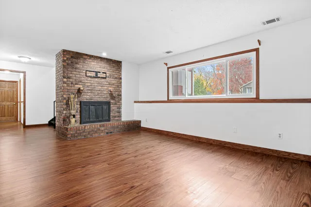 $2,750 | 8481 142nd St Court, Apple Valley, MN 55124