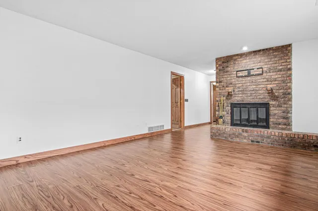 $2,995 | 8481 142nd St Court, Apple Valley, MN 55124