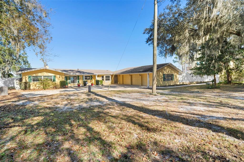 811 Billsborough Road Geneva, FL 32732 - Photo 5 of 70 Gallery Image 5