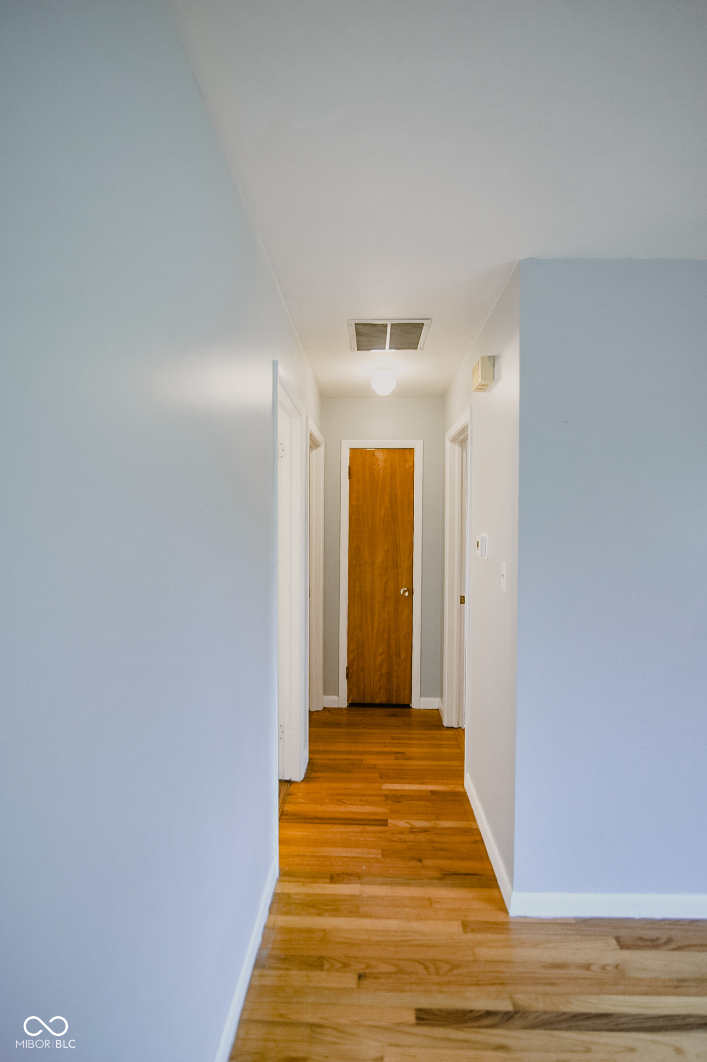 8325 Lake Road Indianapolis, IN 46217 - Photo 10 of 29 Gallery Image 10