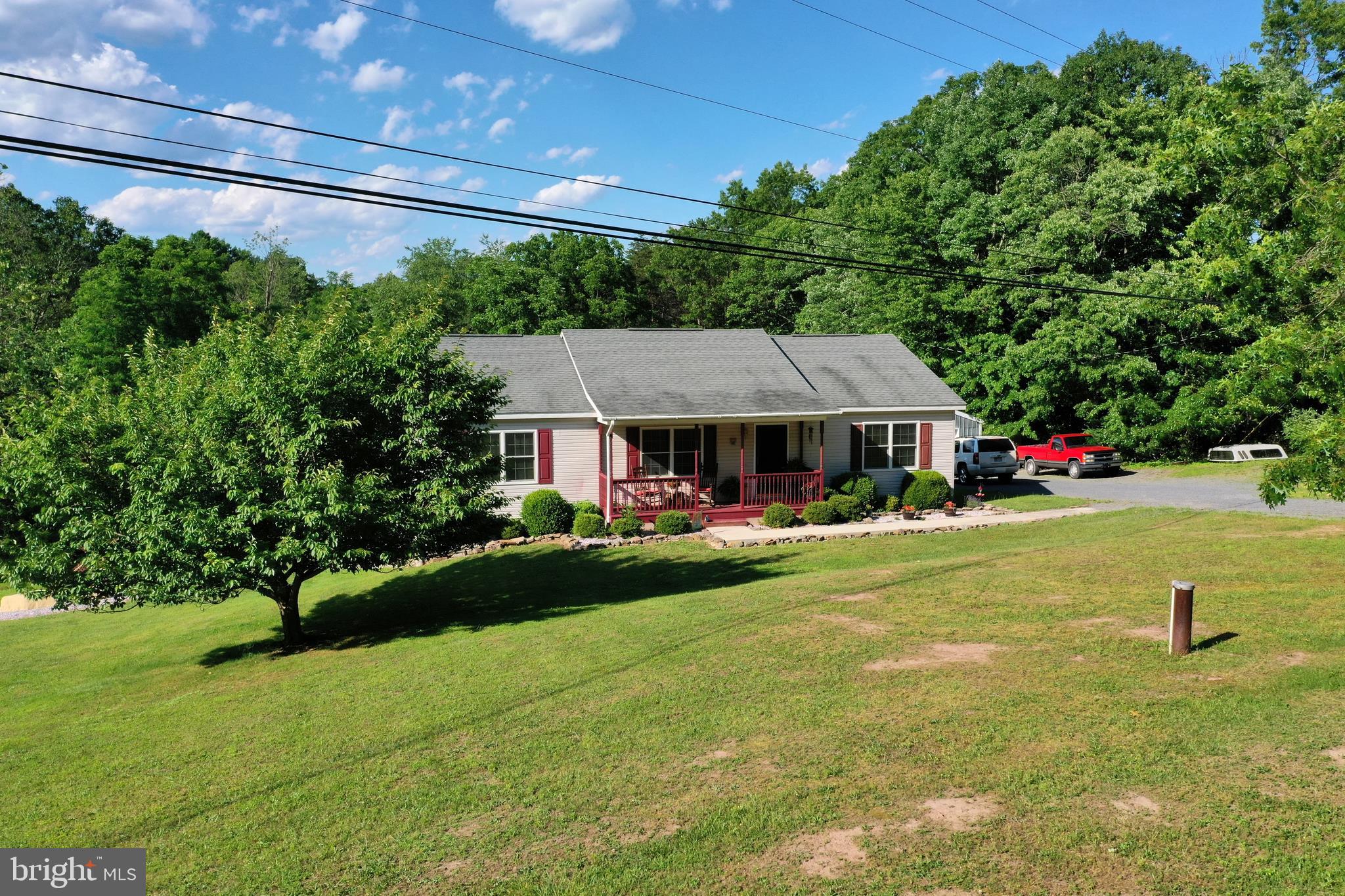 475 Morton Grove Road Berkeley Springs, WV 25411 - Photo 4 of 52 Gallery Image 4