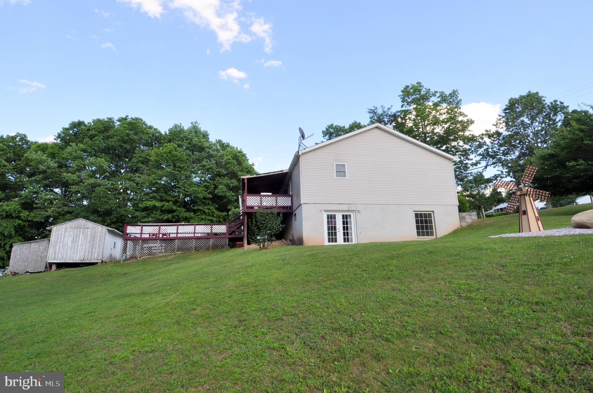 475 Morton Grove Road Berkeley Springs, WV 25411 - Photo 5 of 52 Side View