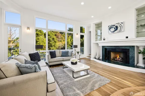 $5,999,000 | 722 Jacaranda Circle, Hillsborough, CA 94010