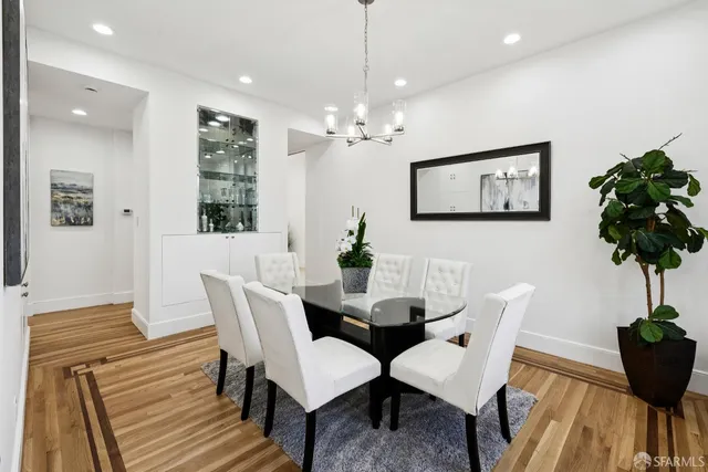 $5,699,000 | 722 Jacaranda Circle, Hillsborough, CA 94010