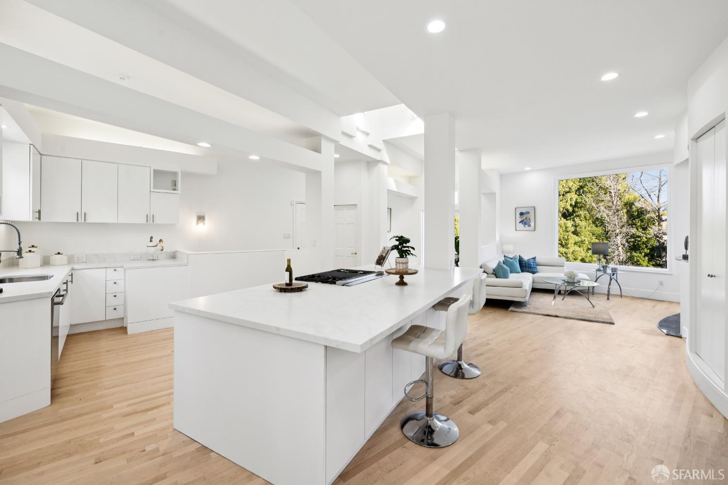 722 Jacaranda Circle Hillsborough, CA 94010 - Photo 22 of 67