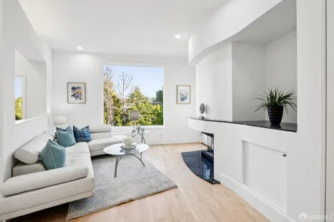 $5,999,000 | 722 Jacaranda Circle, Hillsborough, CA 94010