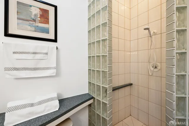 $5,699,000 | 722 Jacaranda Circle, Hillsborough, CA 94010