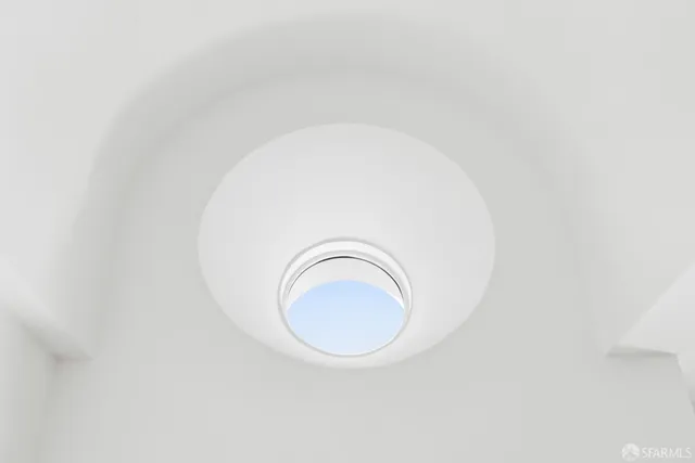 $5,699,000 | 722 Jacaranda Circle, Hillsborough, CA 94010