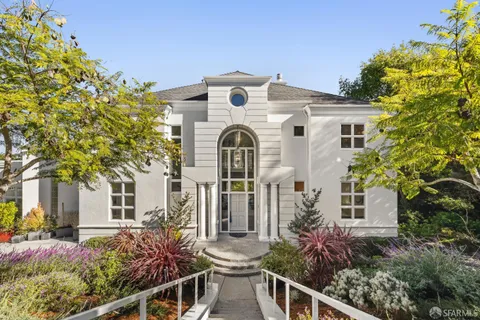 $5,999,000 | 722 Jacaranda Circle, Hillsborough, CA 94010