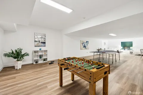 $5,999,000 | 722 Jacaranda Circle, Hillsborough, CA 94010