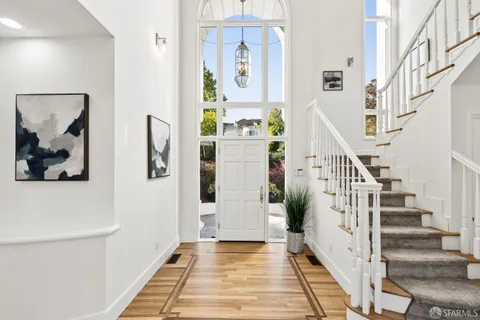 $5,999,000 | 722 Jacaranda Circle, Hillsborough, CA 94010