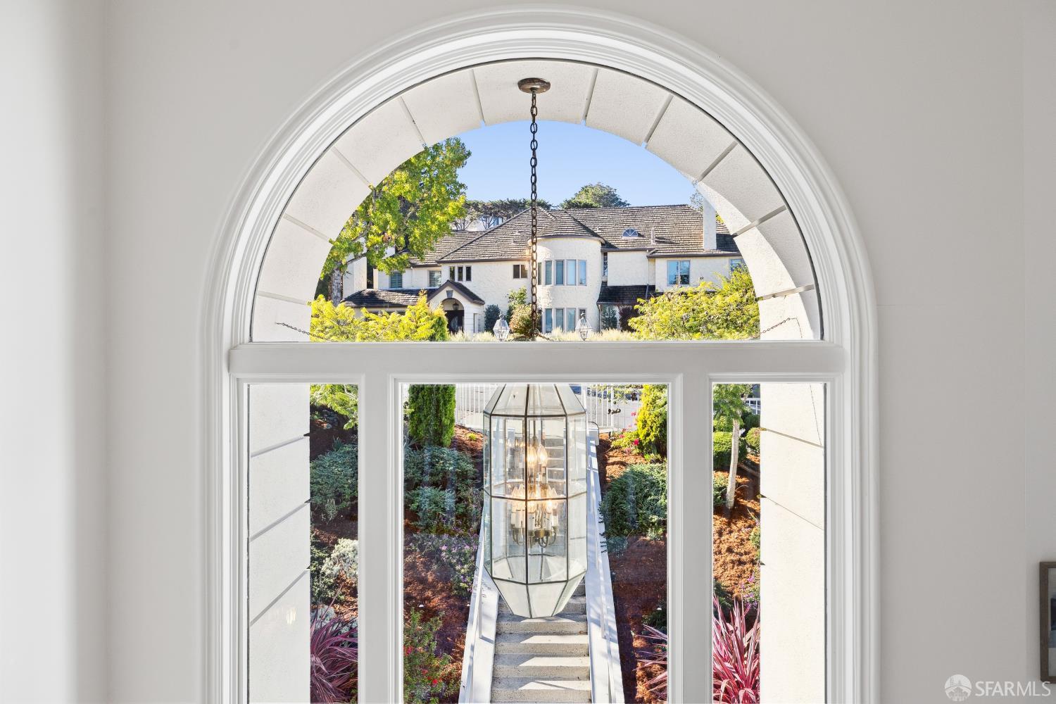 722 Jacaranda Circle Hillsborough, CA 94010 - Photo 7 of 67