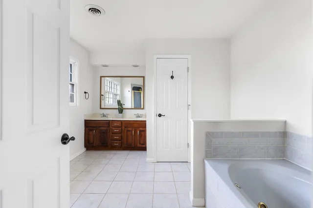 $475,000 | 2440 Ravine Drive, Nashville, TN 37217