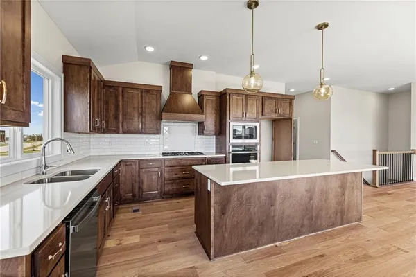 $589,950 | 18615 West 193rd Street, Spring Hill, KS 66083