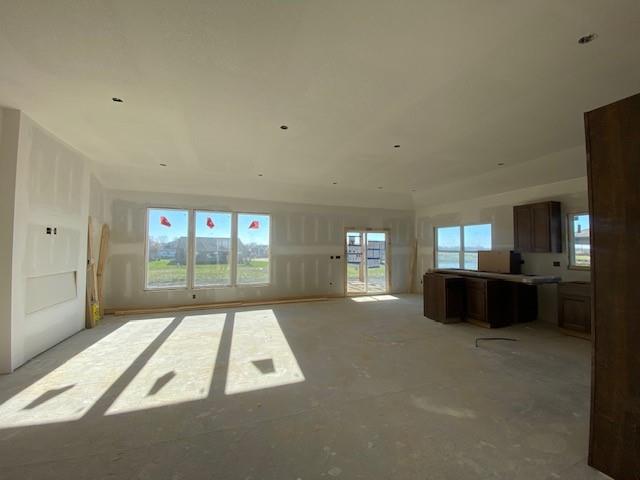 18615 West 193rd Street Spring Hill, KS 66083 - Photo 11 of 36