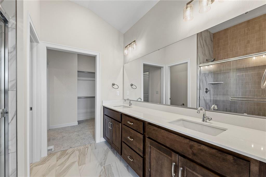 18615 West 193rd Street Spring Hill, KS 66083 - Photo 23 of 47