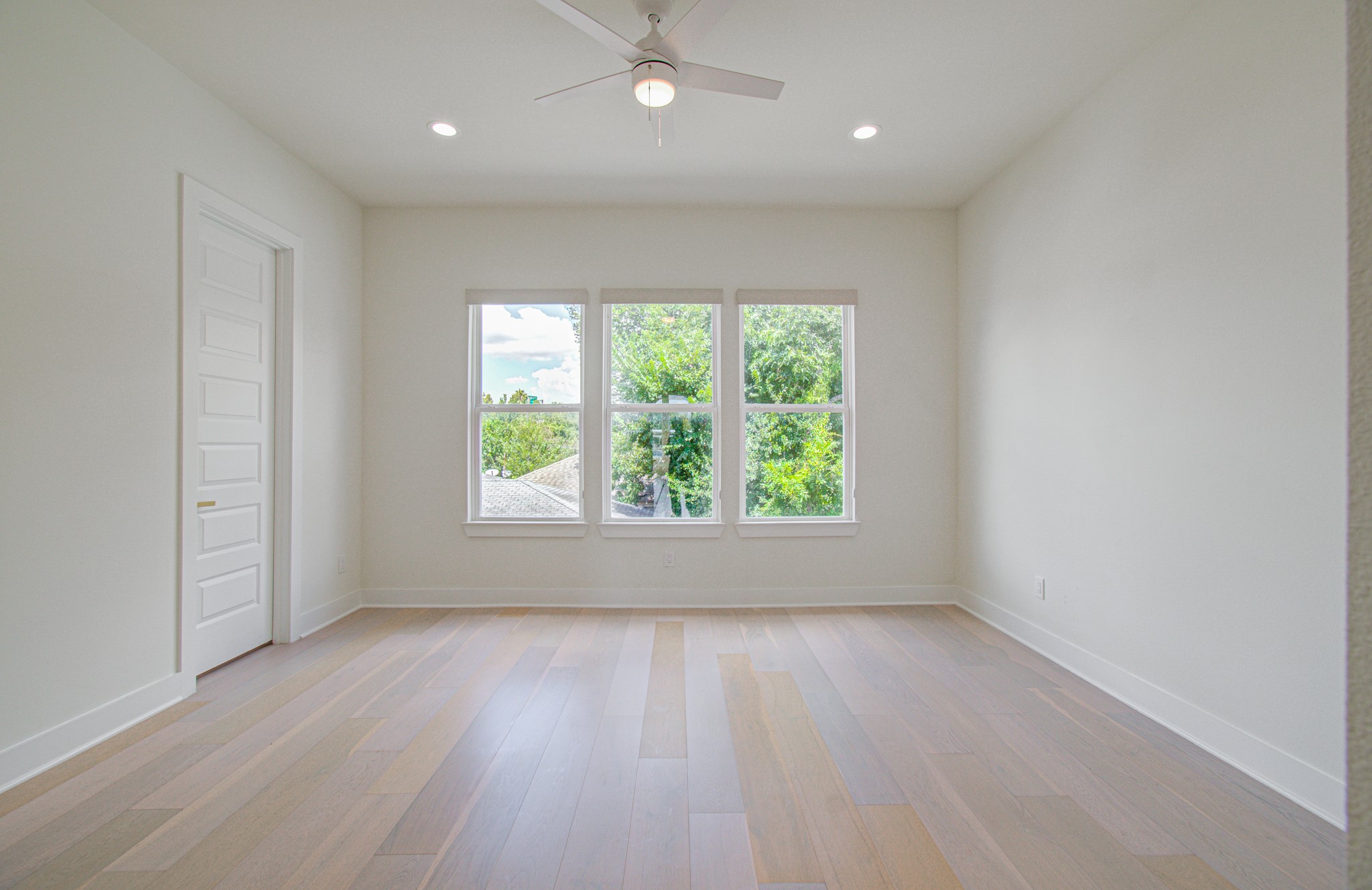 3107 Webster Street, Unit B Houston, TX 77004 - Photo 22 of 39 Master Bedroom