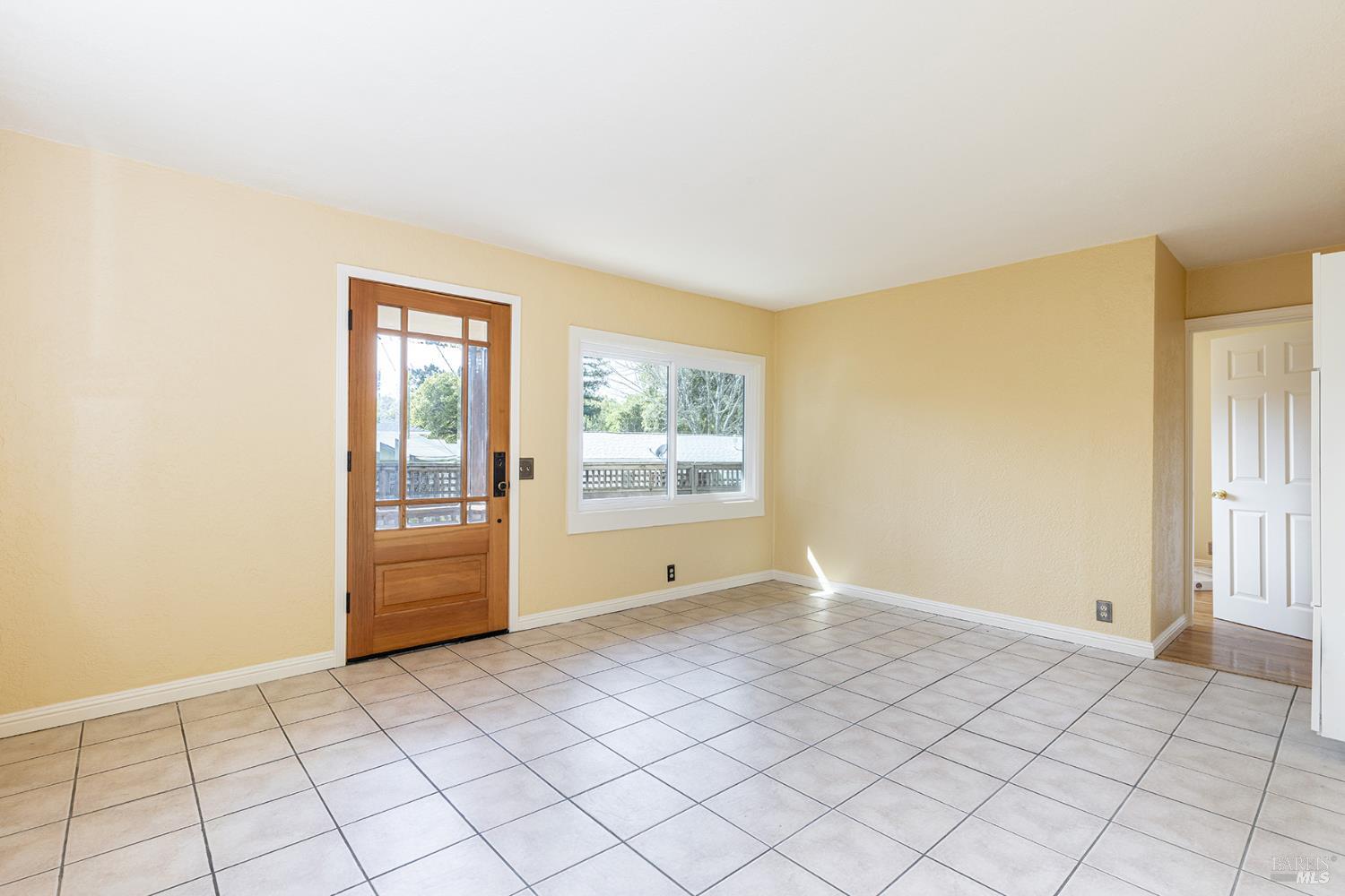 18090 Las Lomas Road Sonoma, CA 95476 - Photo 21 of 37 a view of an empty room with window