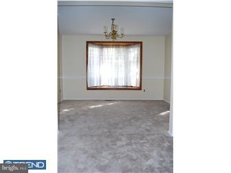 111 Coopers Kill Road Delran, NJ 08075 - Photo 3 of 12 Dining Room