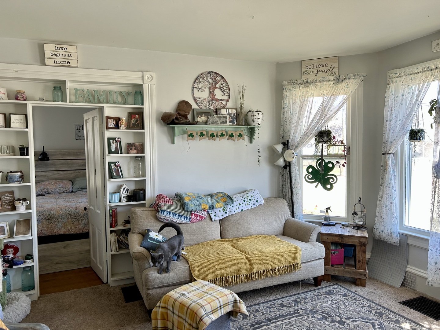 1708 Stroble Avenue Mendota, IL 61342 - Photo 2 of 8 a living room with furniture and a window