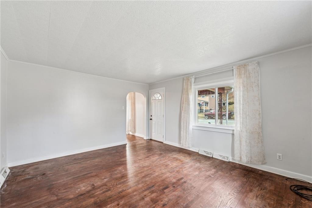 3260 Rainbow Run Road Monongahela, PA 15063 - Photo 5 of 32 Gallery Image 5