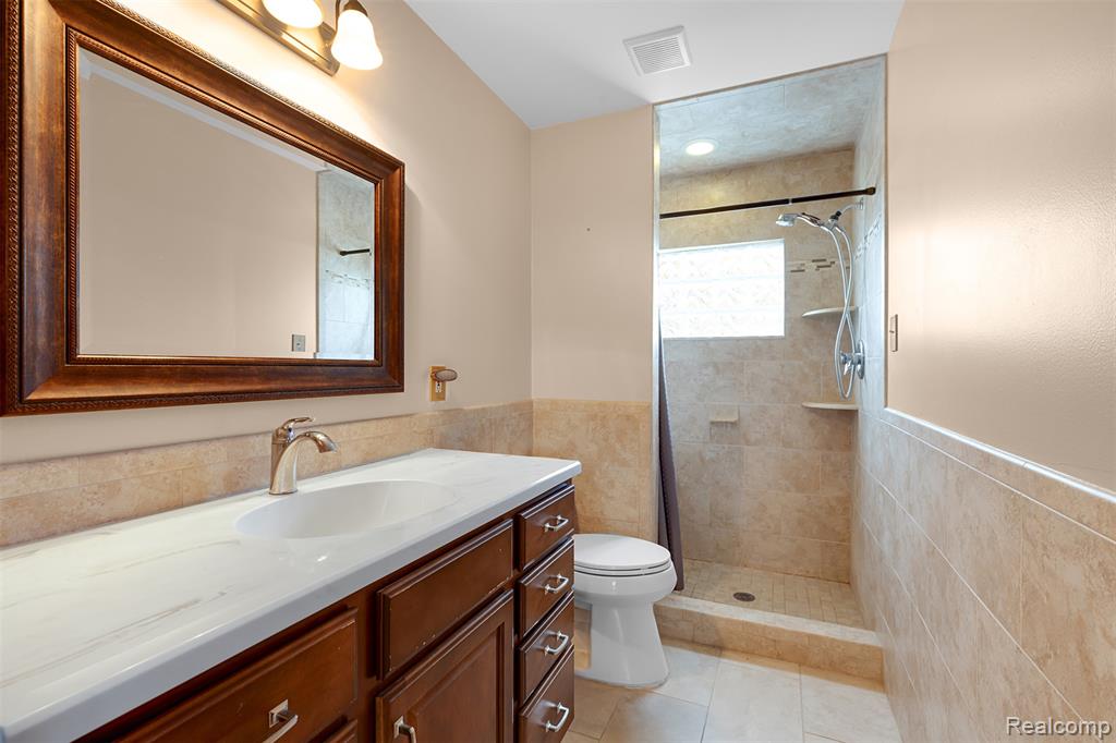 3282 Avon Manor Road Rochester Hills, MI 48307 - Photo 14 of 29