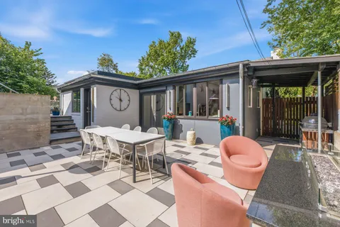 $1,750,000 | 5507 MacArthur Boulevard Northwest, Washington, DC 20016