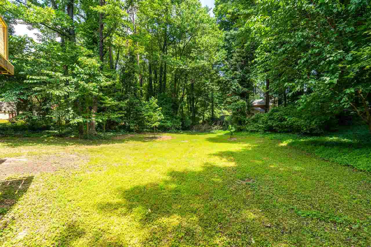 6816 Valley Drive Raleigh, NC 27612 - Photo 5 of 30 Private and Shady Yard