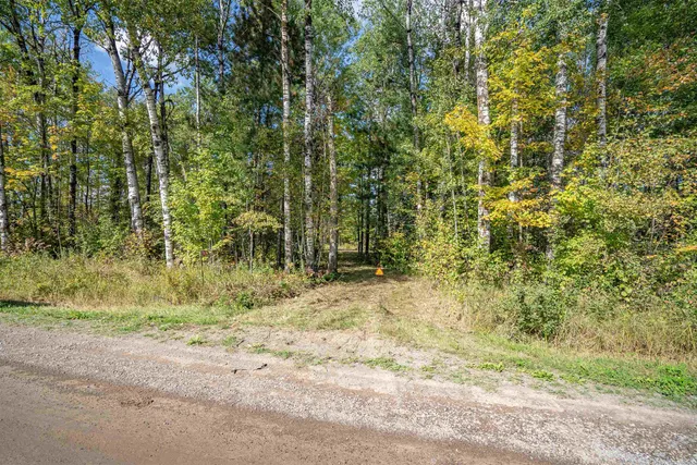 $210,000 | 11043 Highway 8, Floodwood, MN 55736