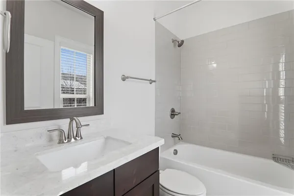 $470,000 | 2051 Glenview Park Circle, Duluth, GA 30097