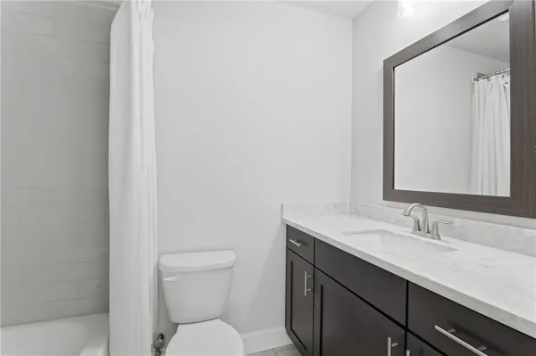 $470,000 | 2051 Glenview Park Circle, Duluth, GA 30097