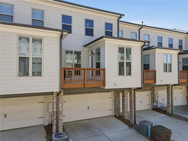 $470,000 | 2051 Glenview Park Circle, Duluth, GA 30097