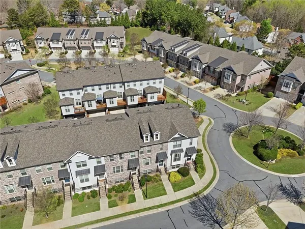 $470,000 | 2051 Glenview Park Circle, Duluth, GA 30097