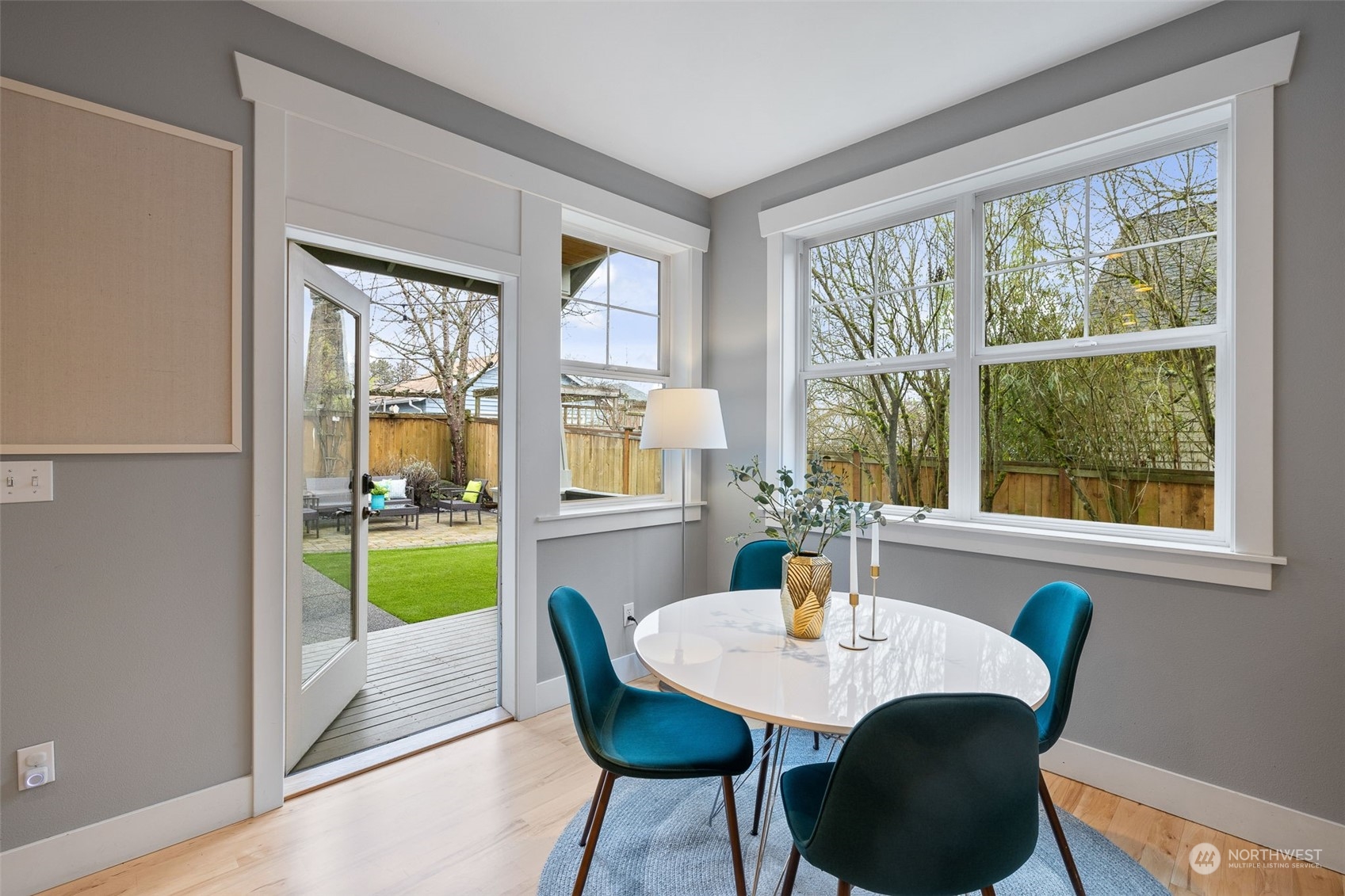 740 North 78th Street Seattle, WA 98103 - Photo 16 of 40 a dining room with furniture and window