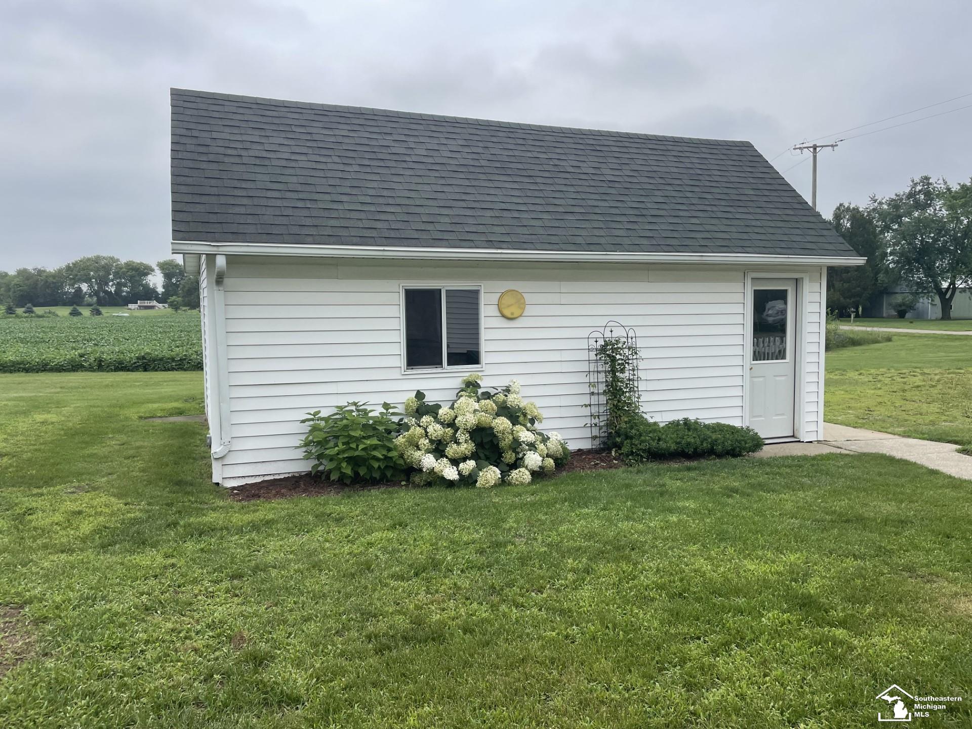 9170 Trost Road Ida, MI 48140 - Photo 6 of 22