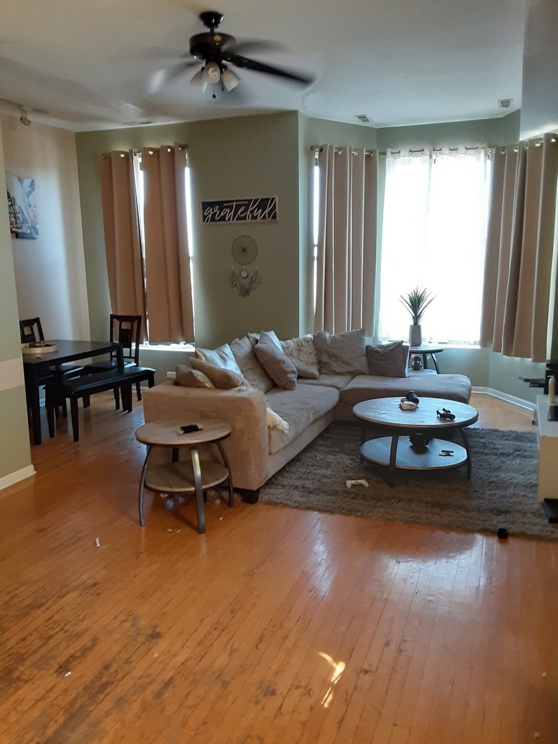 3847 West Cermak Road, Unit 3 Chicago, IL 60623 - Photo 2 of 6 Gallery Image 2