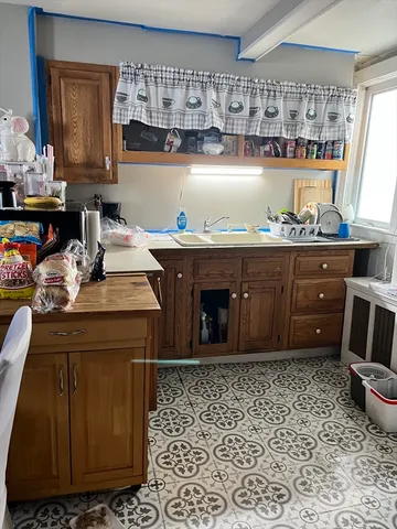 $380,000 | 64-66 Bedford Street, New Bedford, MA 02740