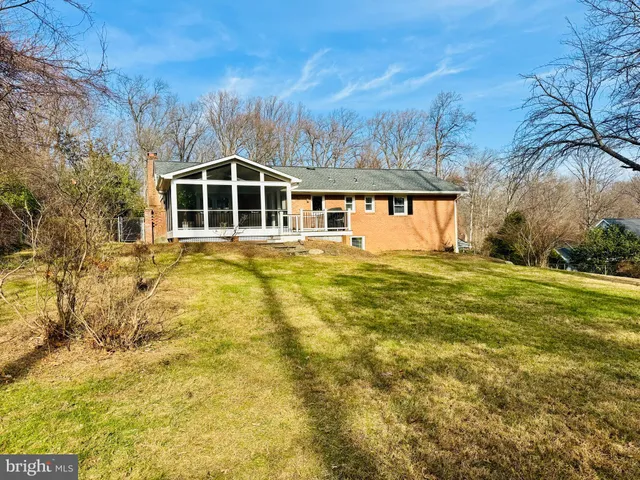 $1,250,000 | 9119 Hamilton Drive, Fairfax, VA 22031