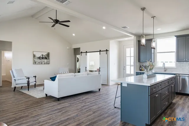 $419,900 | 243 Honeycomb, Victoria, TX 77904